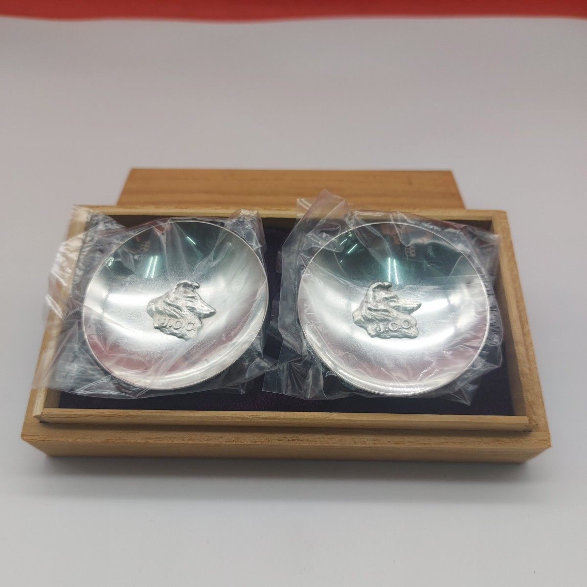 純銀銀杯三っ重桐箱約211g