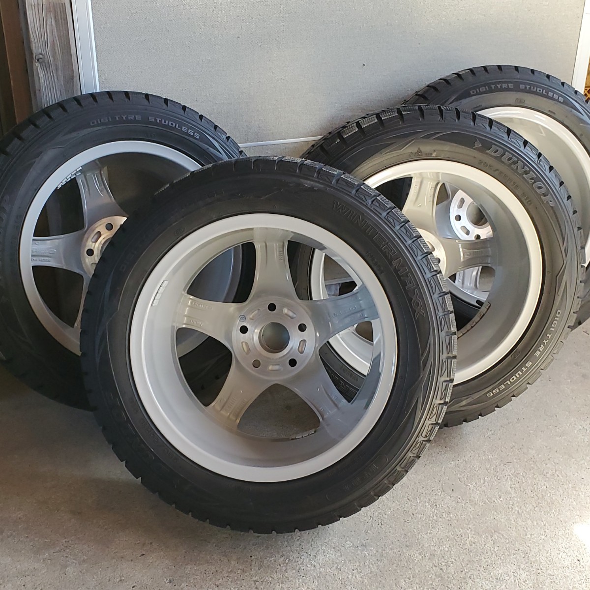 ボルベット 16in 6.5J +50 PCD112 5穴 ダンロップ ウインターマックス
