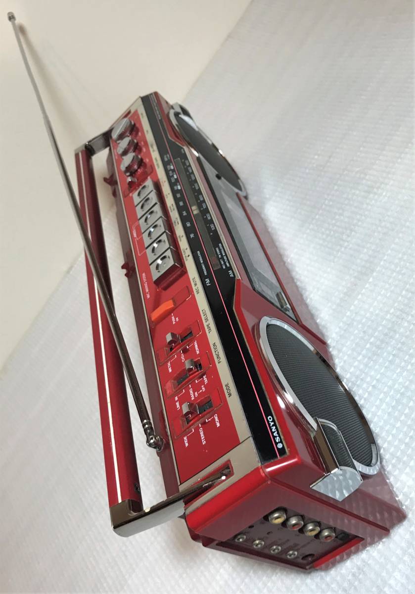 SANYO U4-S12 赤いラジカセ【整備・動作品】 SANYO U4-S12 赤い