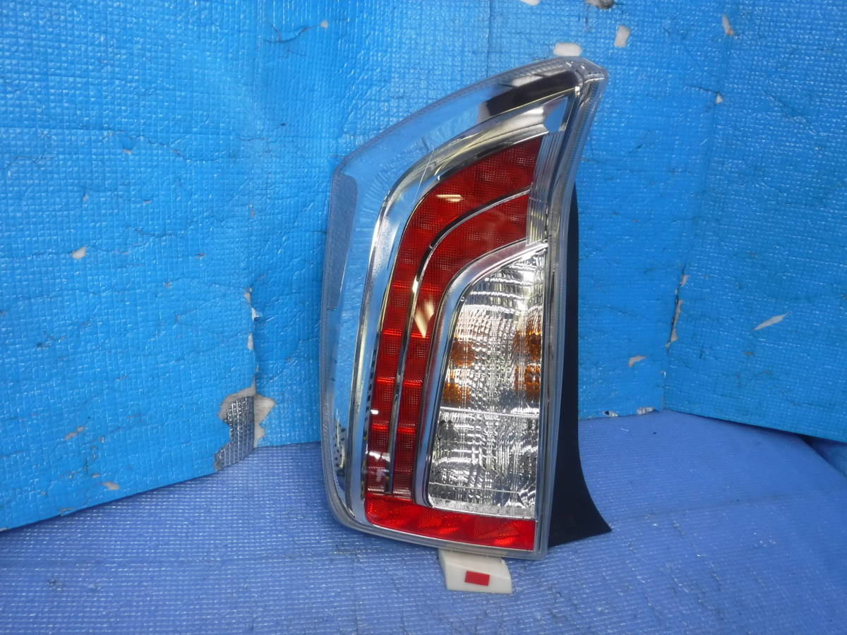 プリウス ZVW30 テールランプ 左側 テールライト 純正 STANLEY 47-55