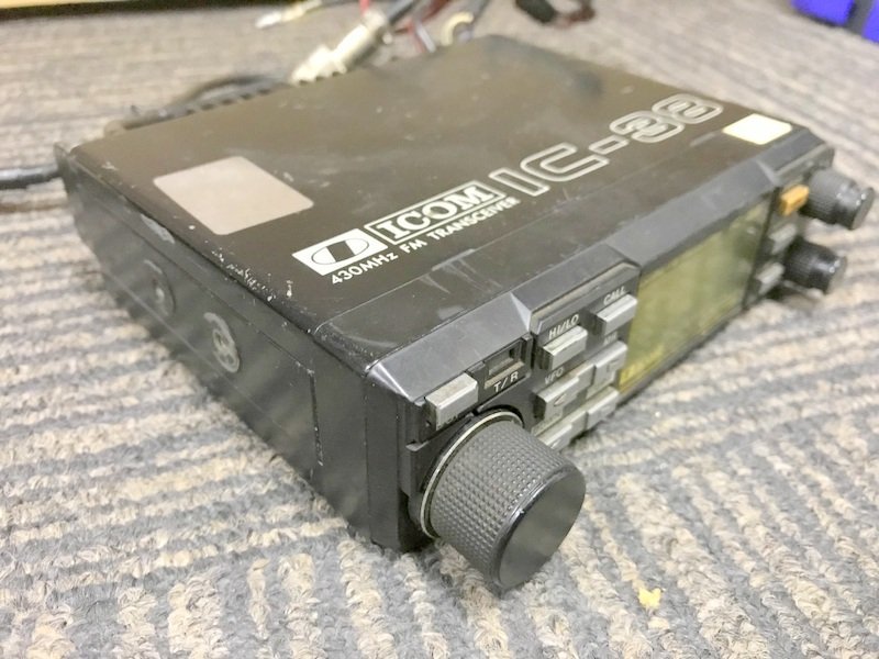 ICOM IC-2350JデュアルバンドFMトランシーバー ジャンク扱い 【通電