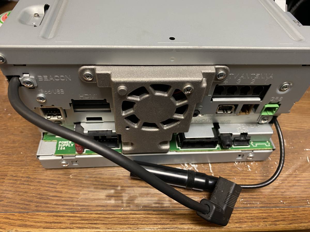カロッツェリア サイバーナビ AVIC-ZH0007 SSD 最新2023年更新地図