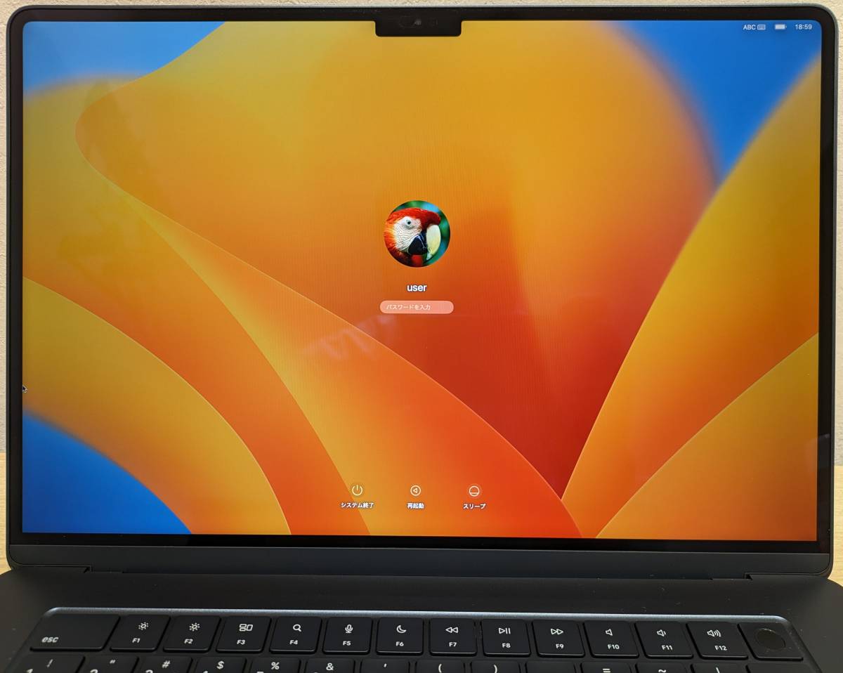 MacBook Air 15インチ (M2(8C CPU/10C GPU)， RAM 16GB， SSD 1TB