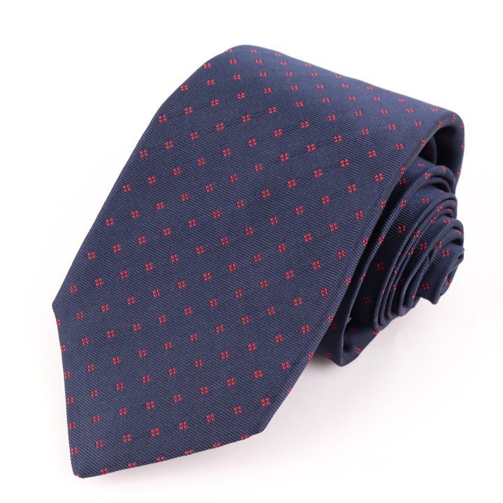 フランコミヌッチ ソリッドタイ セッテピエゲのネクタイ締めたことあり