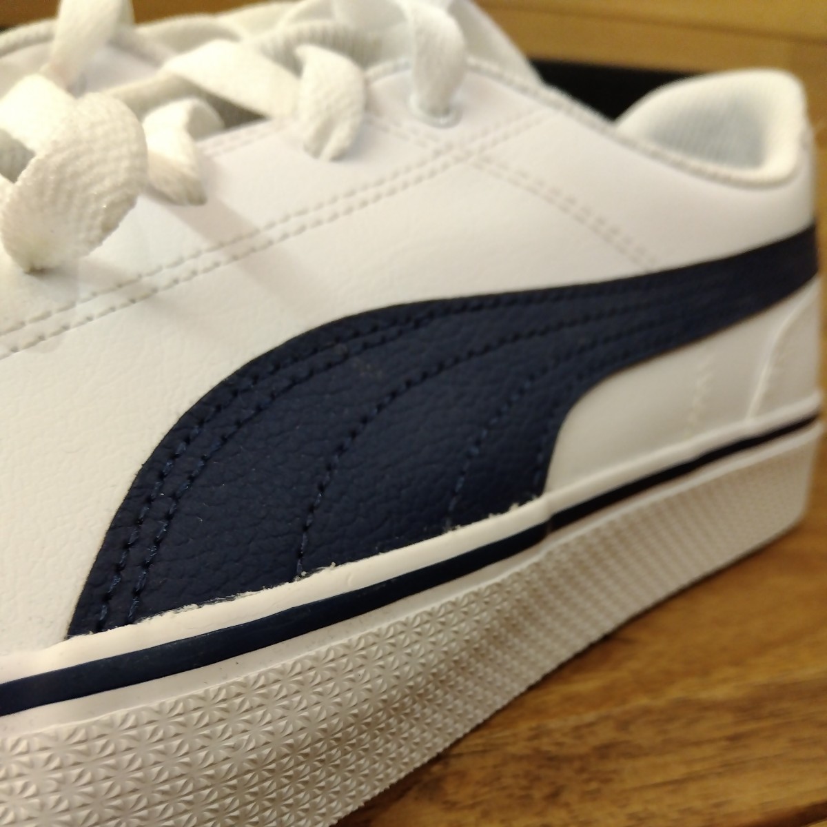 27.5cm 新品正規品 PUMA プーマ コートポイント Court Point Vulc v2 