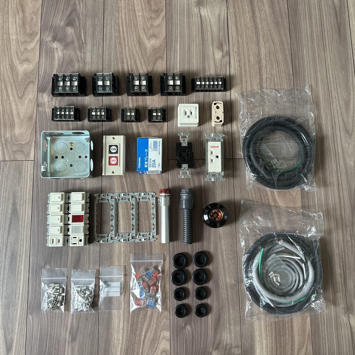  第一種電気工事士 技能試験対策器具セット&ケーブルおまけ(工具セット)｜売買されたオークション情報、yahooの商品情報をアーカイブ公開 - オークファン 工具セット