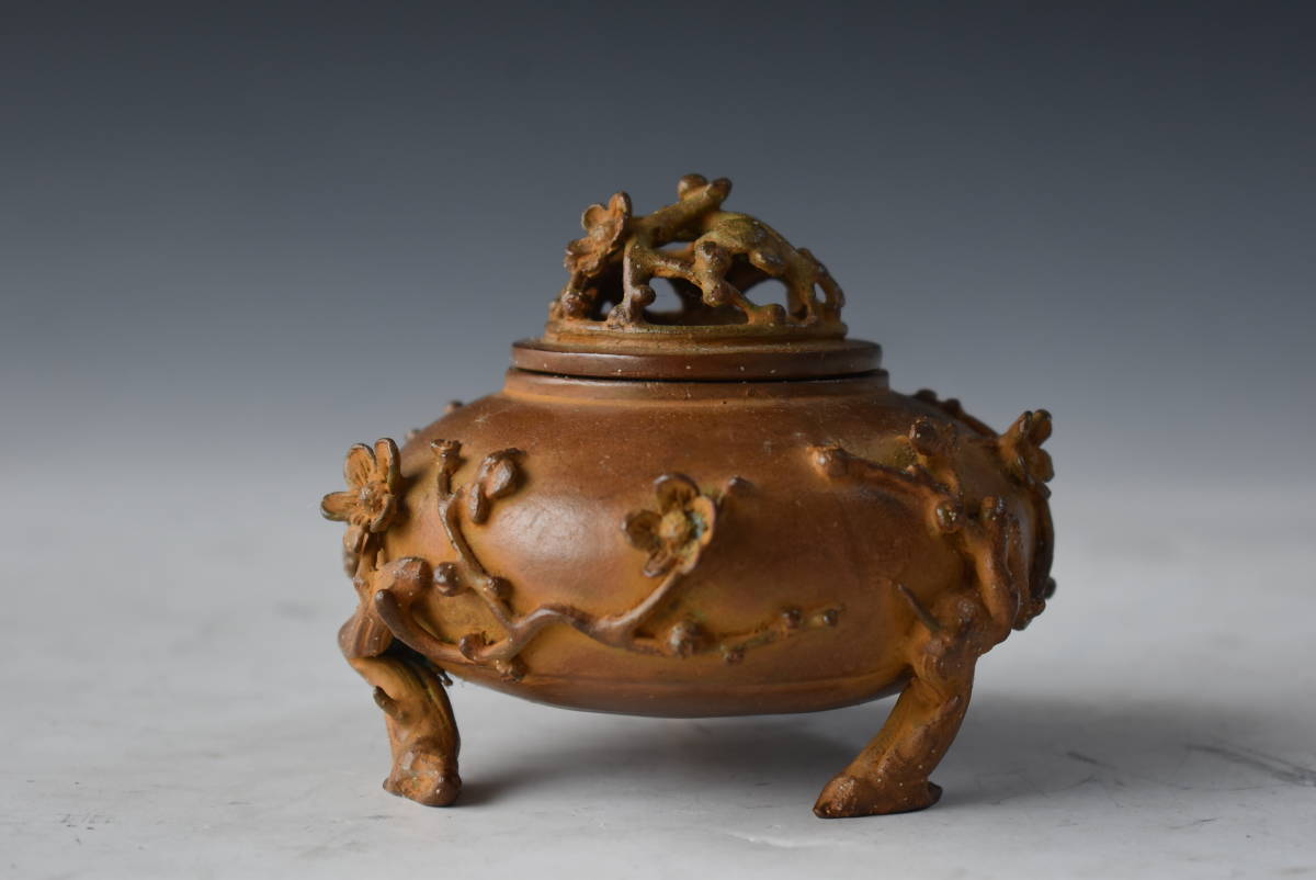 高岡銅器 香炉 須賀月芳 造 蝋型鋳銅 三友文香炉 【和】蝋 高岡銅器 香炉 須賀月芳 造 蝋型鋳銅 三友文香炉 【和】蝋