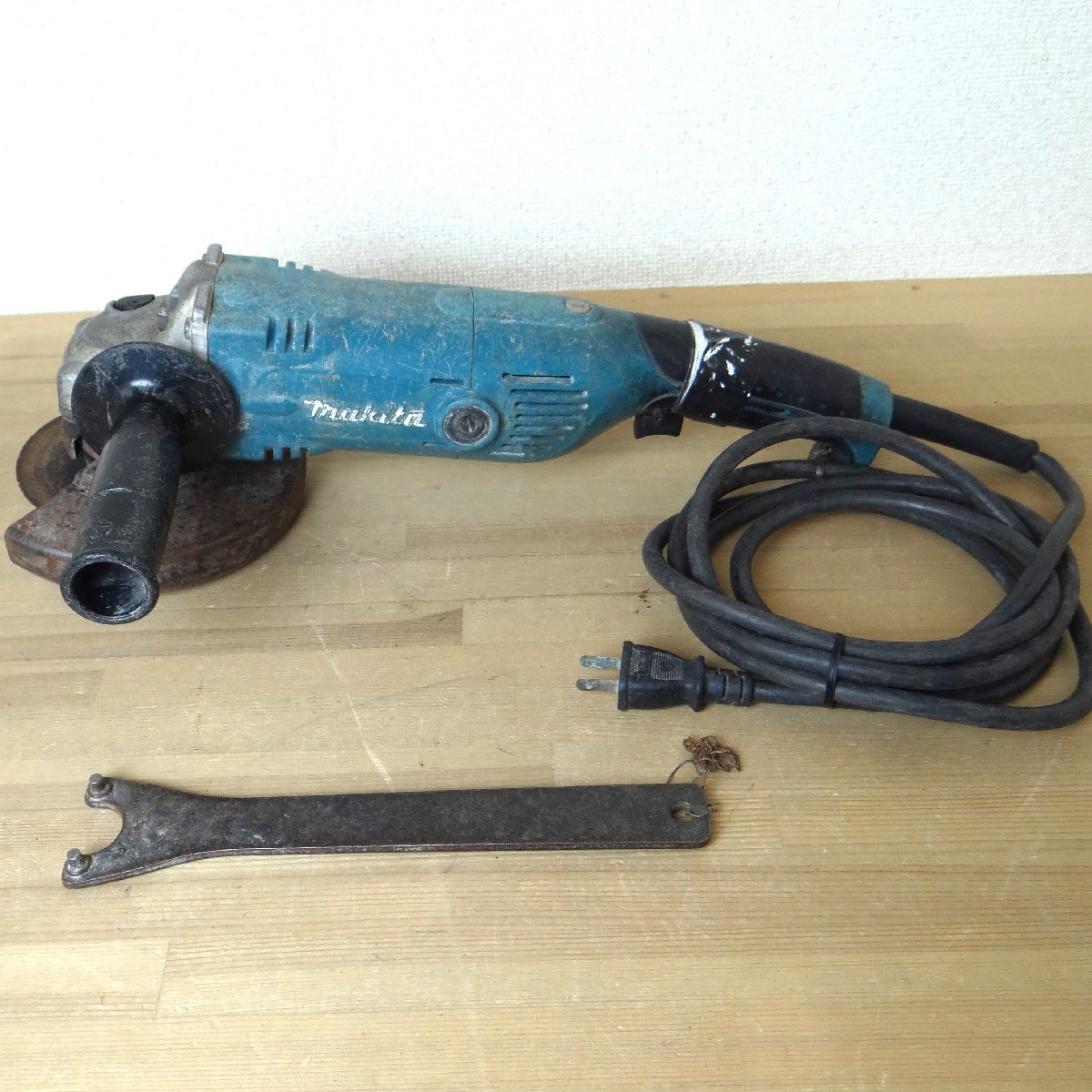 NY10-117【現状品】日立工機 100㎜ 電気ディスクグラインダー PDH-100J 