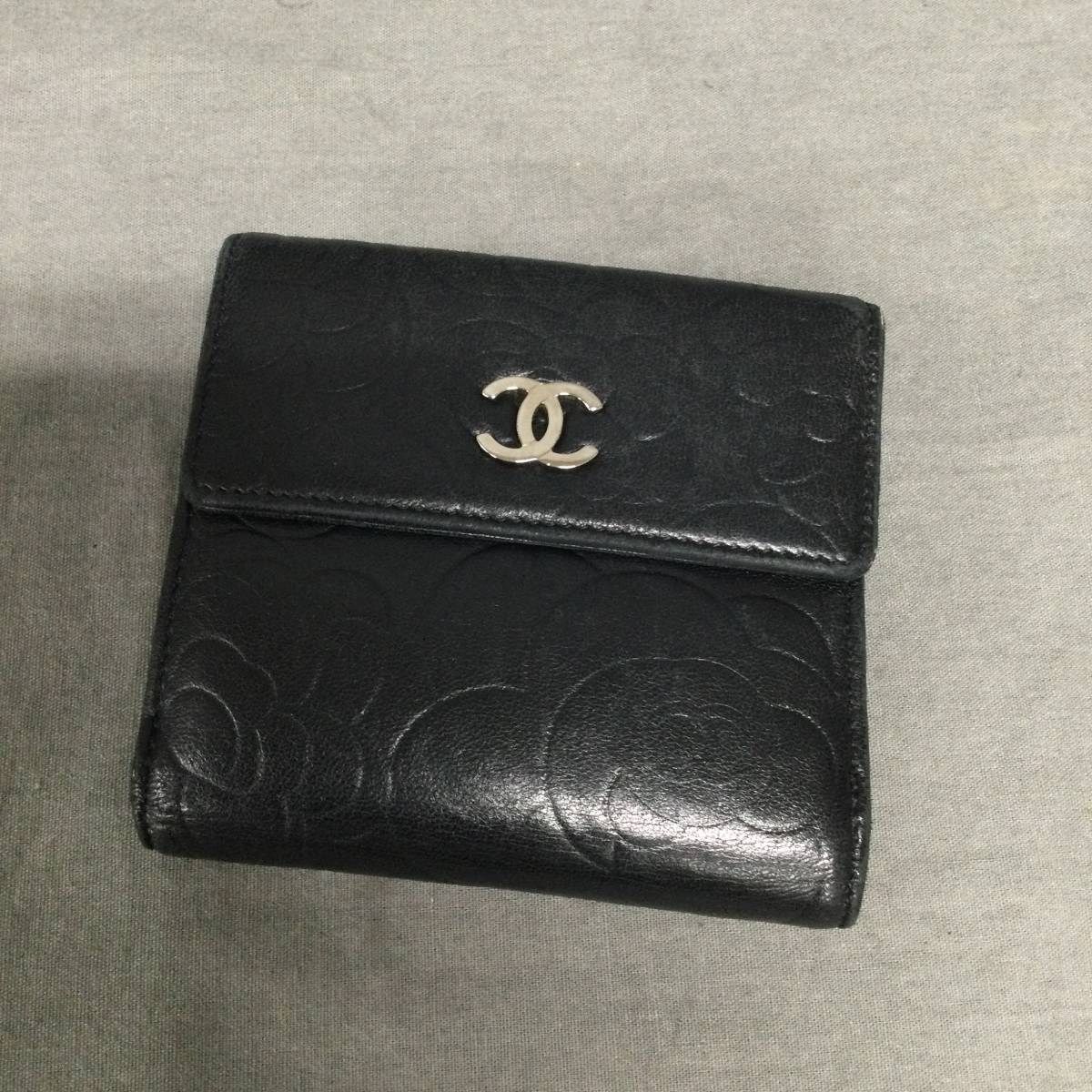 051006 245651 CHANEL シャネル 二つ折り財布 ブラック×ピンク
