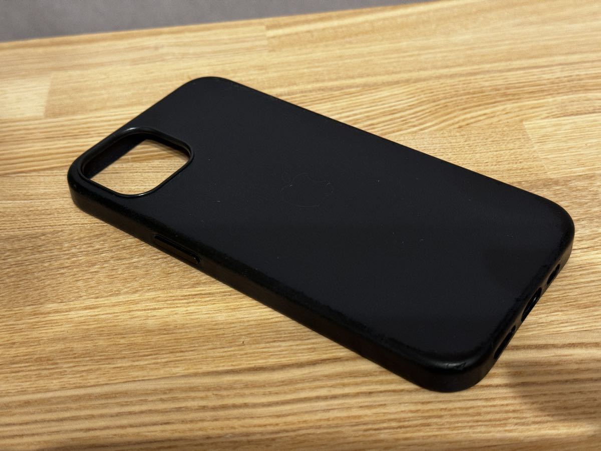 Apple純正レザーケース iPhone13用_3