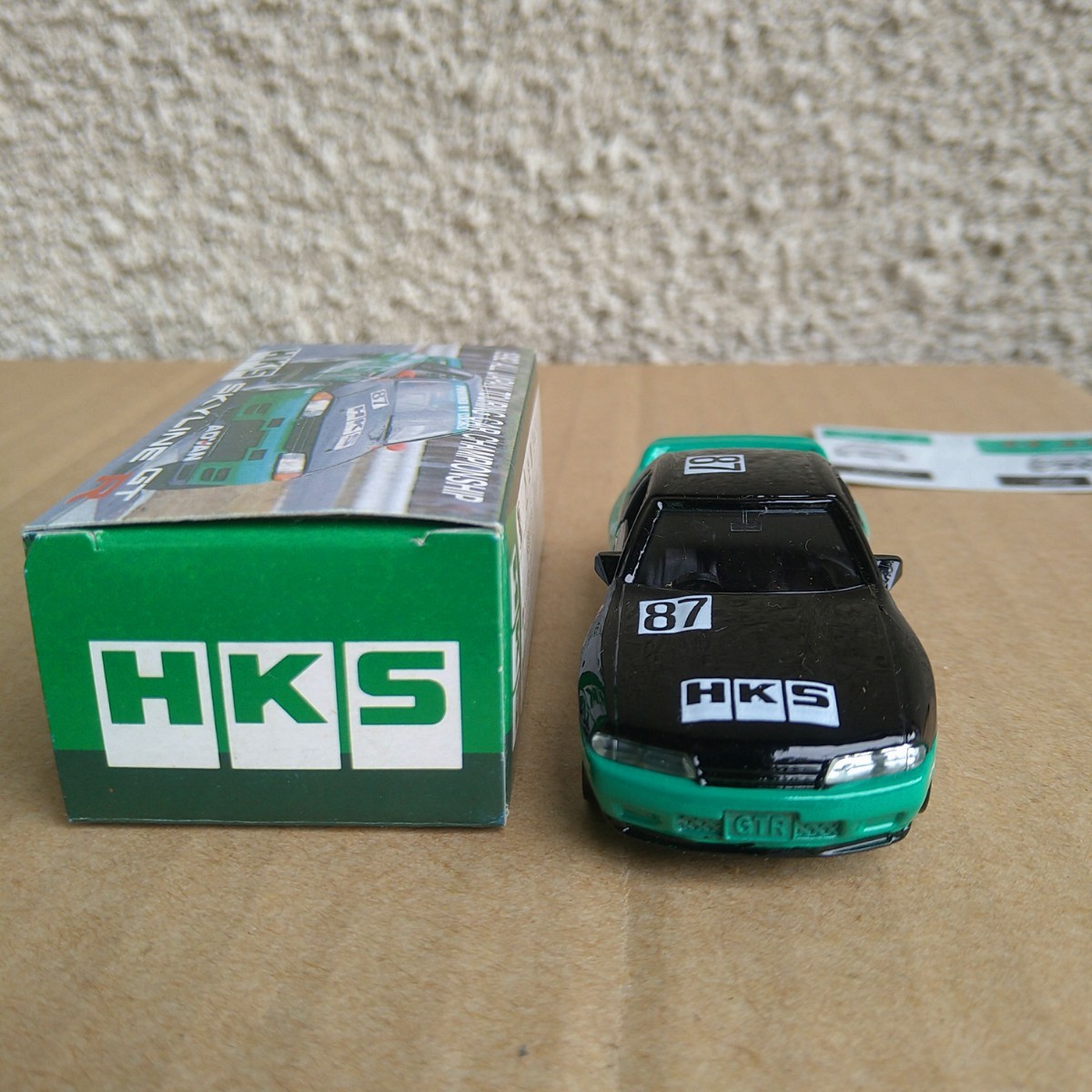 Yahoo!オークション - トミカ◇日産スカイライン GT-R R32 HKS