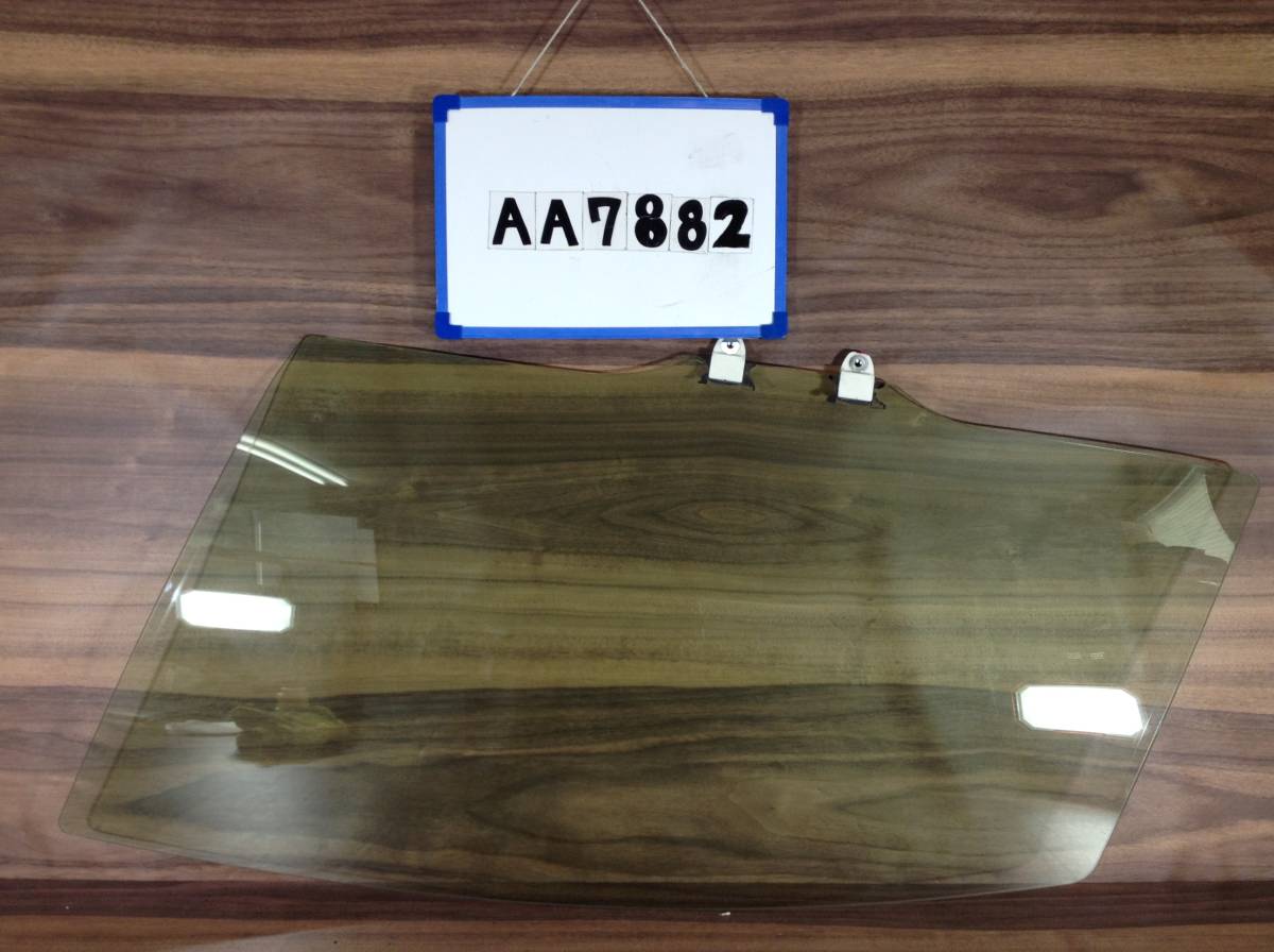 ★★AA7882★★　GP7 GP8　ホンダ　シャトル　左　ガラス　サイド フロント ドア ガラス　ウインドウ