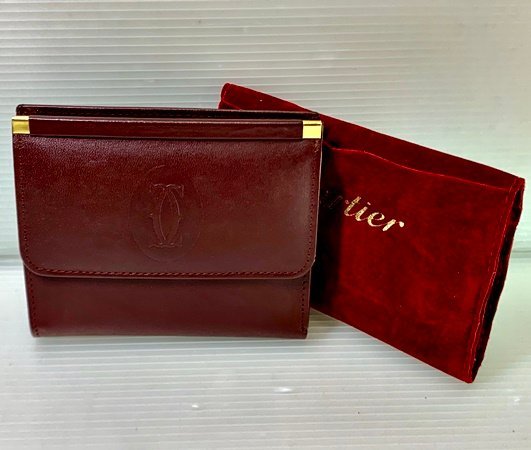 訳あり 未使用 保管品 Cartier カルティエ 二つ折り財布 保存袋付き