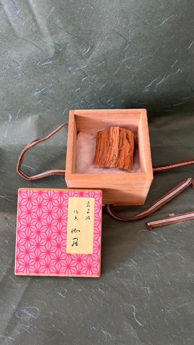 香木 伽羅 お香 | ☆香道 茶道 : 香道具 香木と本気 茶の穂