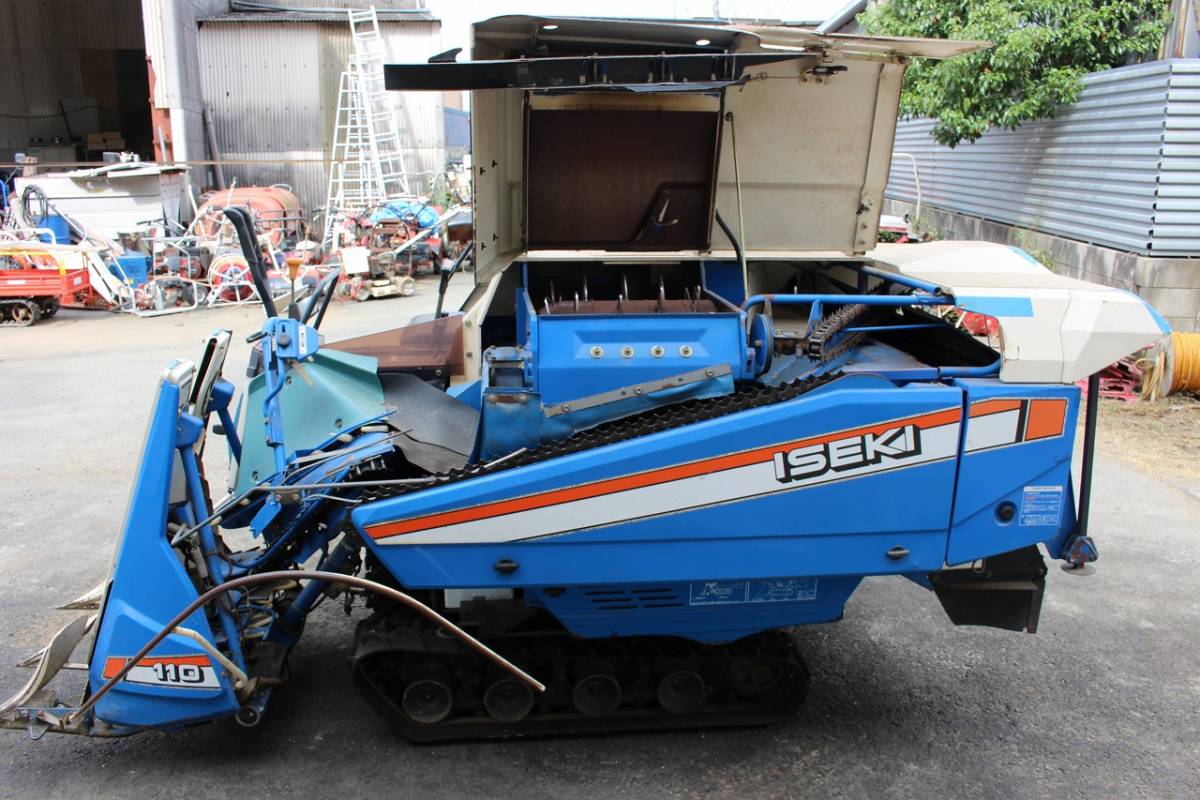 SOLD OUT】現状渡し イセキ コンバイン HL110 2条刈 袋取 10.5馬力