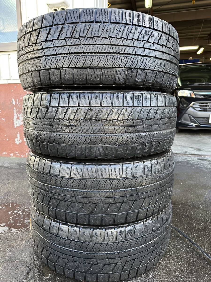 北海道発　BRIDGESTONE　VRX　235/45R18　6分山　4本　