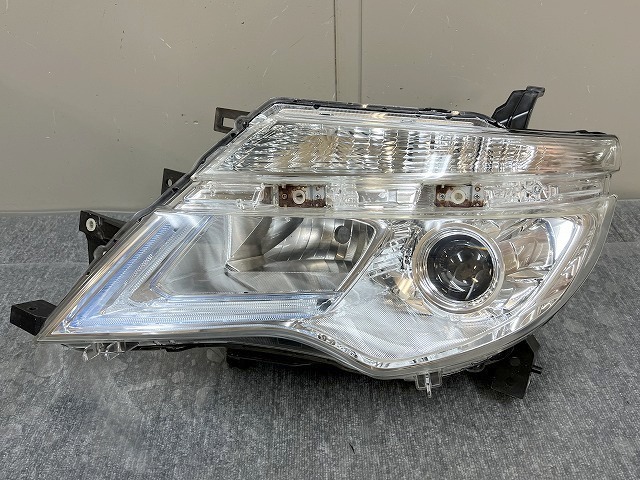 セレナ C26/NC26/FNC26/HC26/HFC26 後期 LED 純正 左ヘッドライト/左