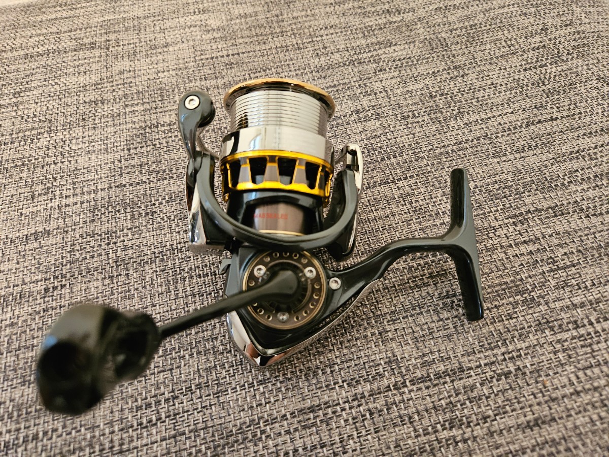 DAIWA 15 イグジスト 2505F 美品 バス シーバス