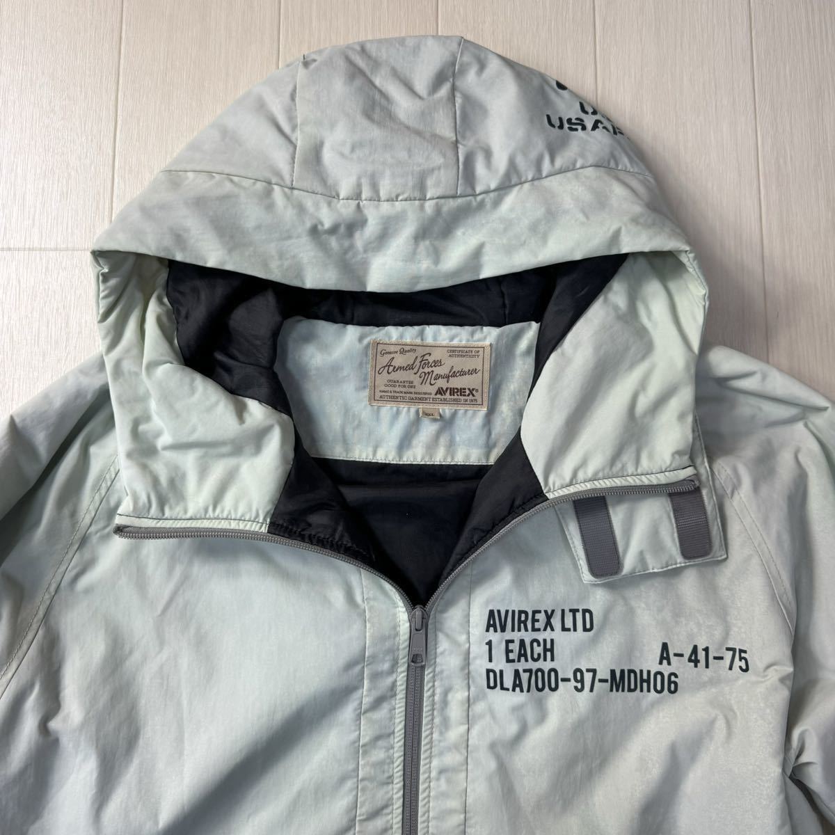 希少 2XL AVIREX ロゴ フード 中綿 ジャケット ブラック 黒