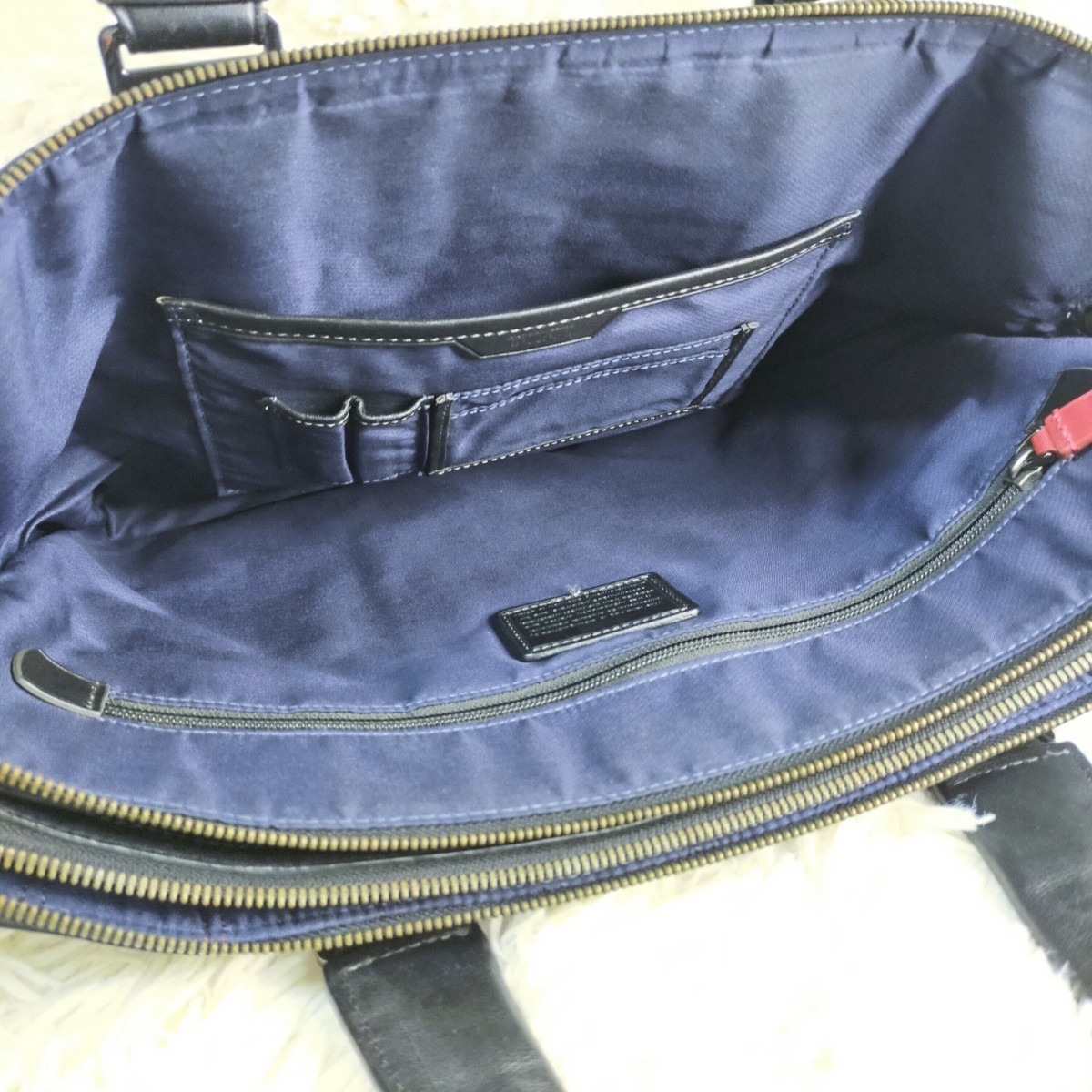 トゥミ TUMI ショルダーバッグ」の人気商品一覧・価格比較 - 価格.com