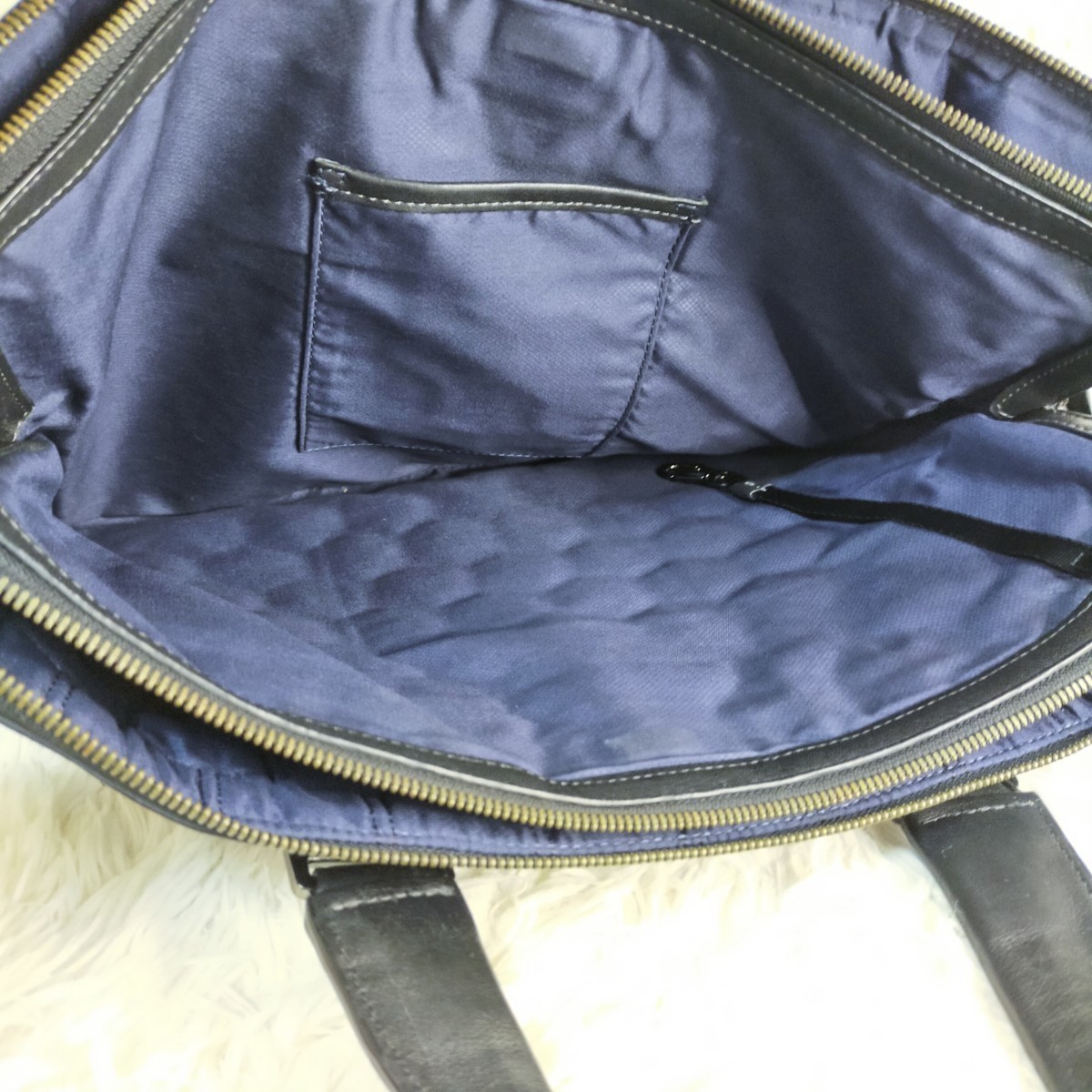 トゥミ TUMI ショルダーバッグ」の人気商品一覧・価格比較 - 価格.com