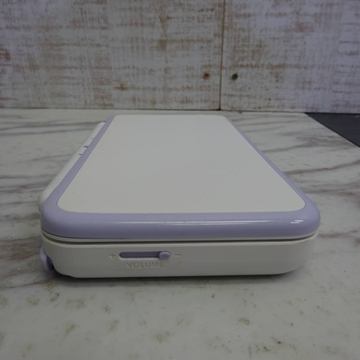 任天堂 | Nintendo NEWニンテンドー2DSLL 本体のみ 充電器 タッチペン 