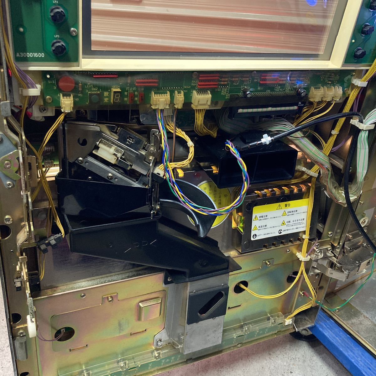 自宅配送可 4号機 押忍 番長 不要機 家庭用電源 パチスロ 実機527 自宅