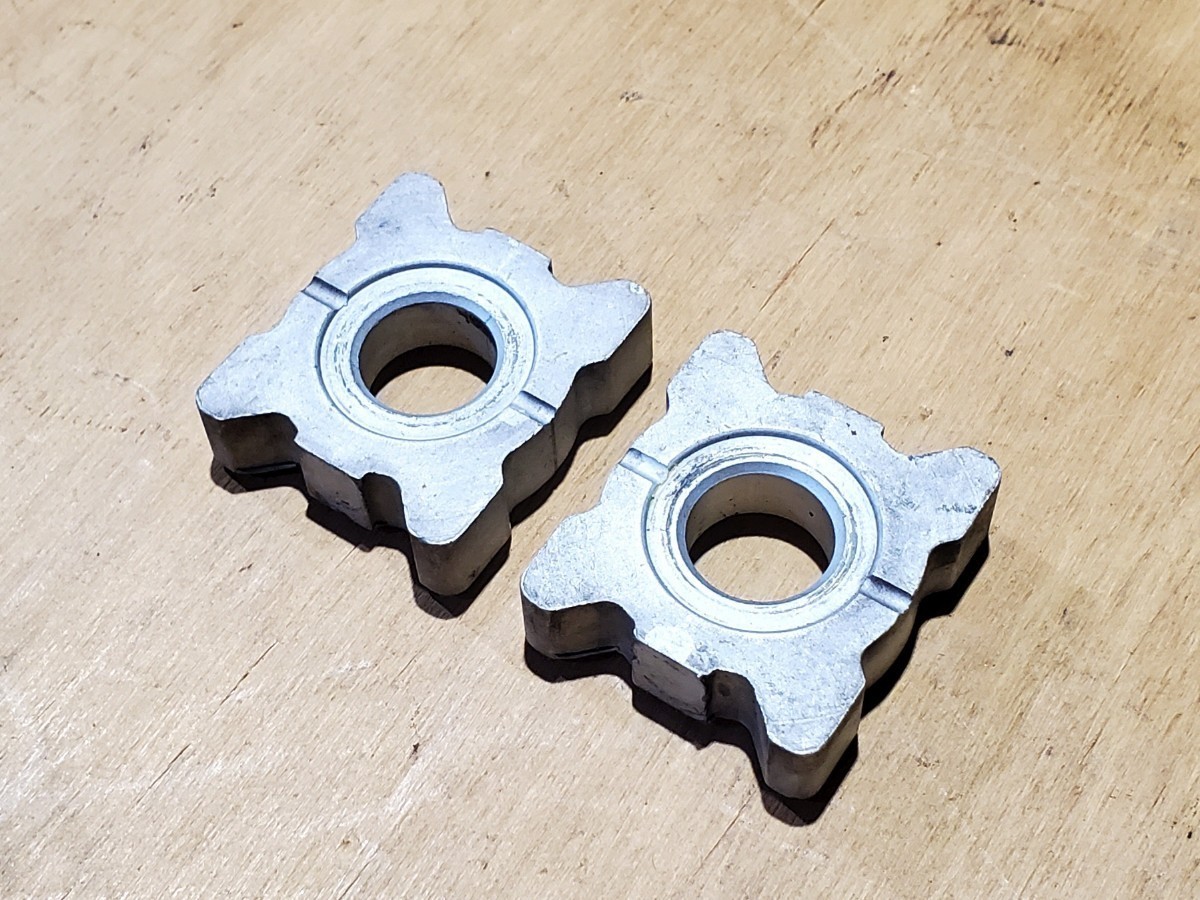 ★ 送料安っ！ SS1000ds スイングアーム チェーンアジャスター 左右セット 検》ドゥカティ スーパースポーツ SS900ie SS800 SS750 etc. ★