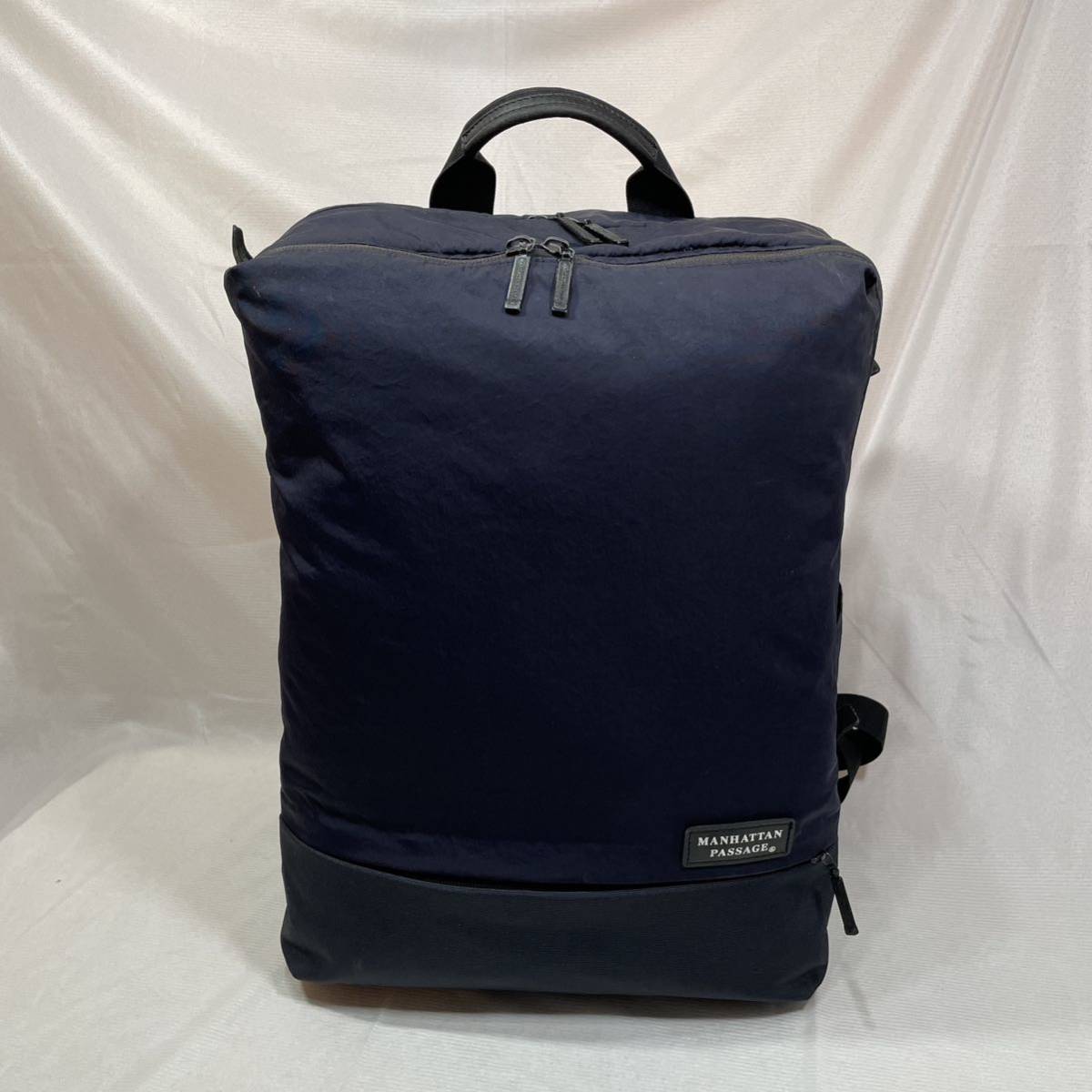 【良品】MANHATTAN PASSAGE ♯5315 Estバックパック☆マンハッタンパッセージ 大型ビジネスリュック☆PC iPad タブレット収納☆高撥水 軽量