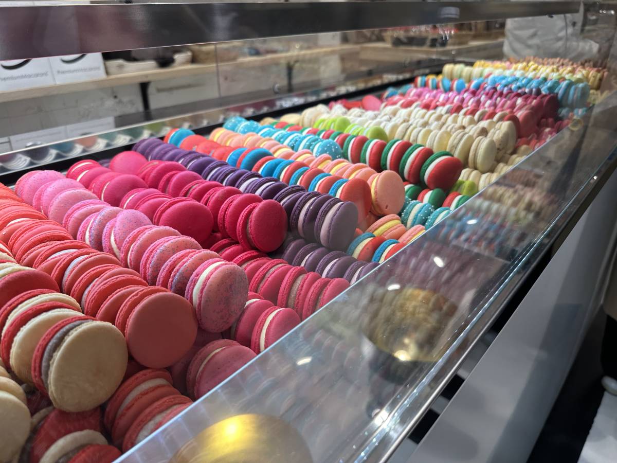 ベルギー購入★ ブリュッセルの老舗★コルネ　ポート・ロイヤル★mix チョコレート235g