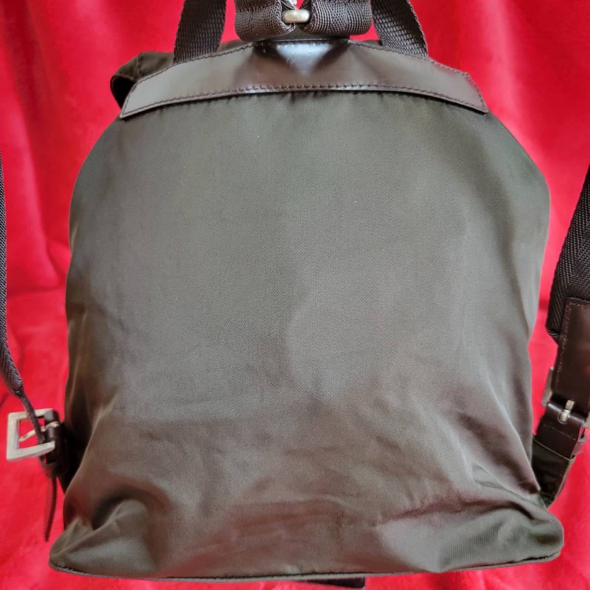 PRADA プラダ トライアングルプレート 三角ロゴ ナイロン リュック