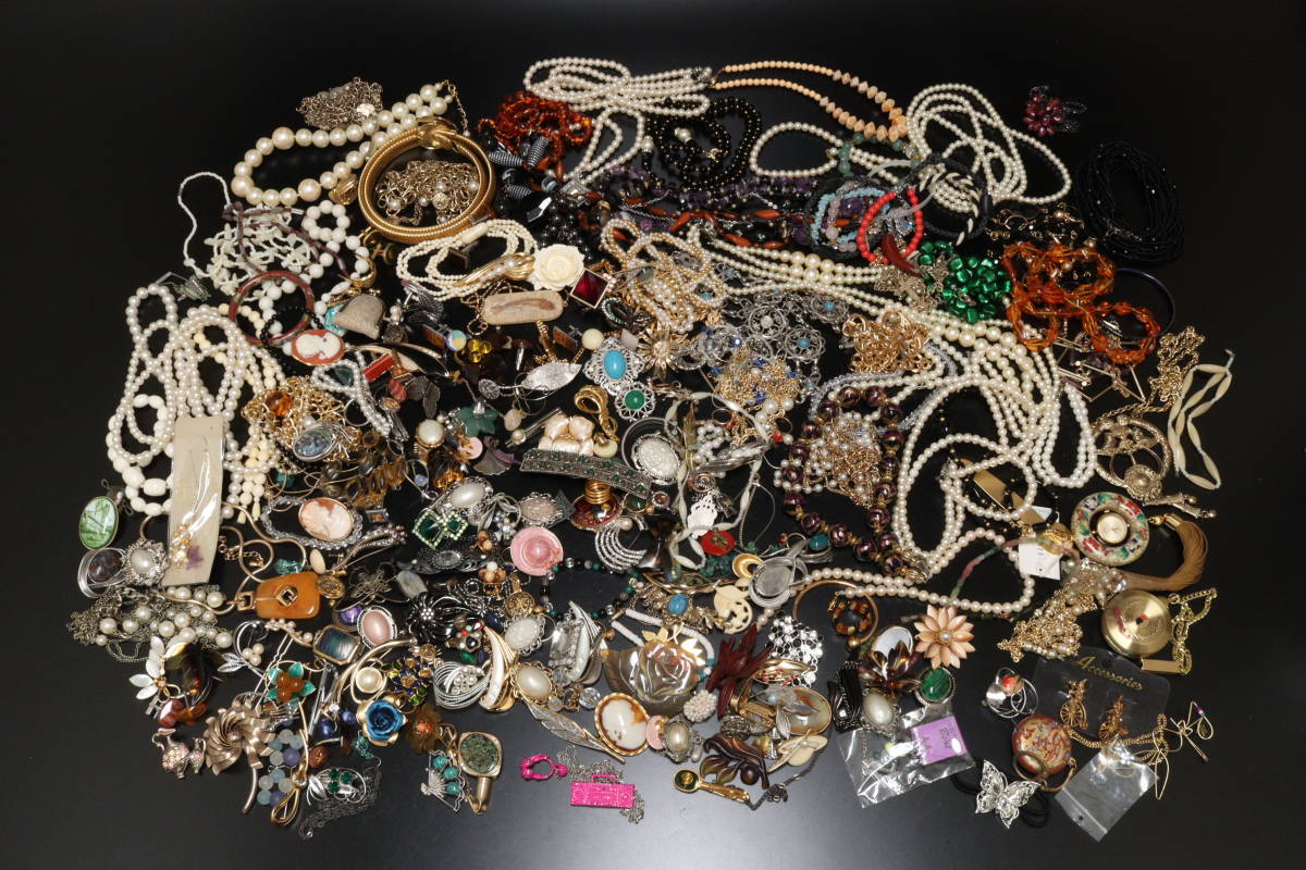 アクセサリー まとめ売り パール系 ネックレス ブレスレット カフスボタン アクセサリー ネックレス ピアス ブローチ ネクタイピン カフスボタン