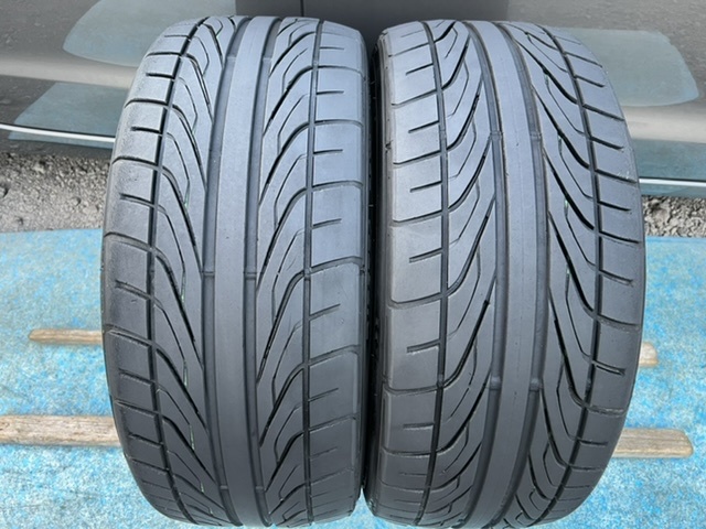 中古タイヤ2本セット　 DUNLOP 225/45/18 2020年製