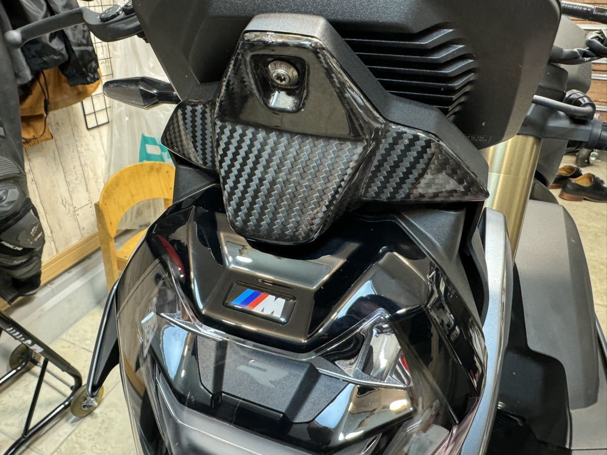 新品未使用　S1000Rカーボンメーターカバー