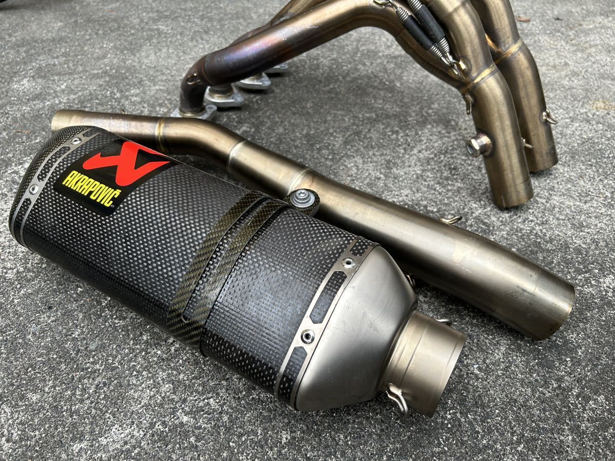 アクラポビッチ:AKRAPOVIC レーシングライン カーボン ？ ZX-6R