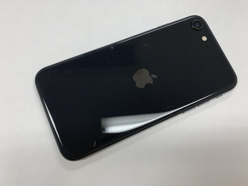 DV802 SIMフリー iPhoneSE 第2世代 ブラック 64GB ジャンク ロックOFF