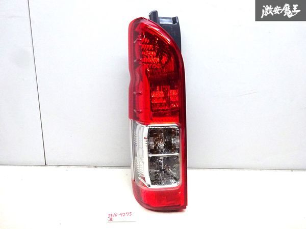 【新車外し】 トヨタ 純正 200系 後期 4型 5型 6型 ハイエース テール ライト ランプ 左側 左 助手席側 KOITO 26-140 即納 棚6-3