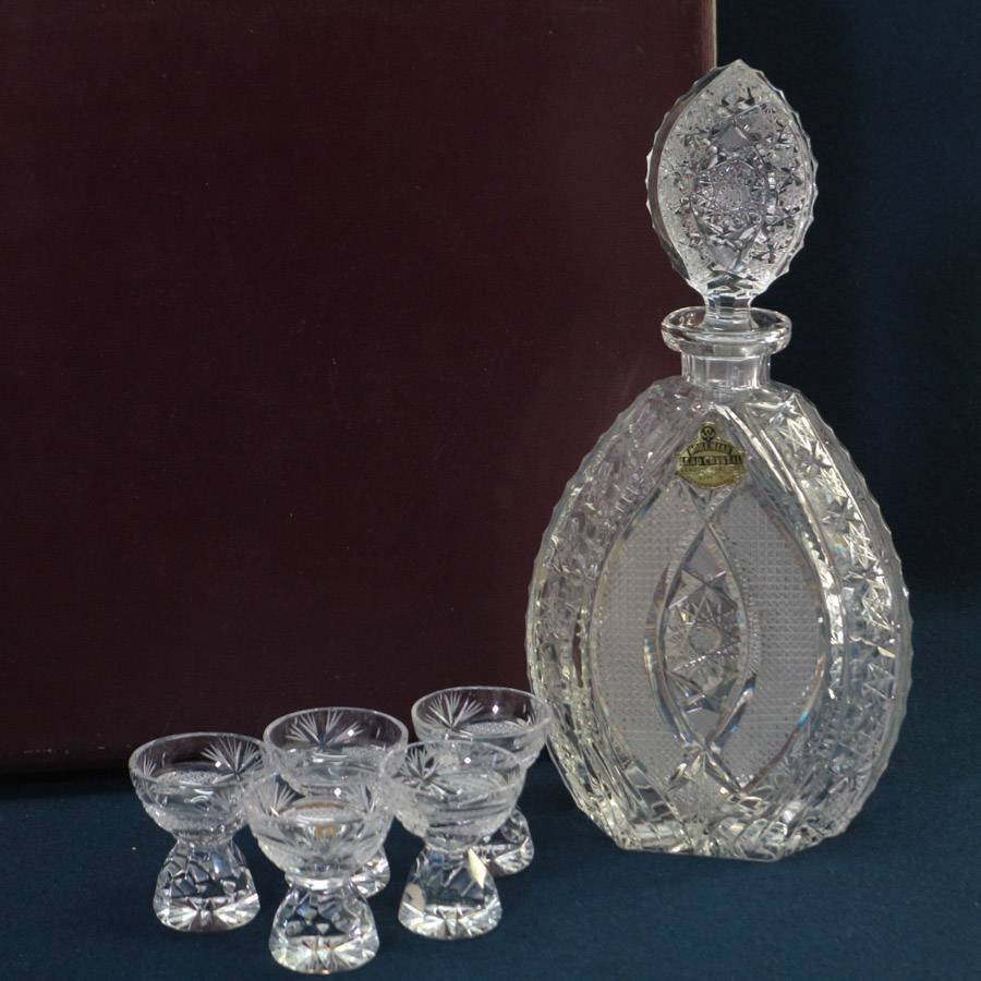 オンライン BOHEMIA CRYSTAL ボヘミア クリスタルグラス 花瓶 花器 箱付き