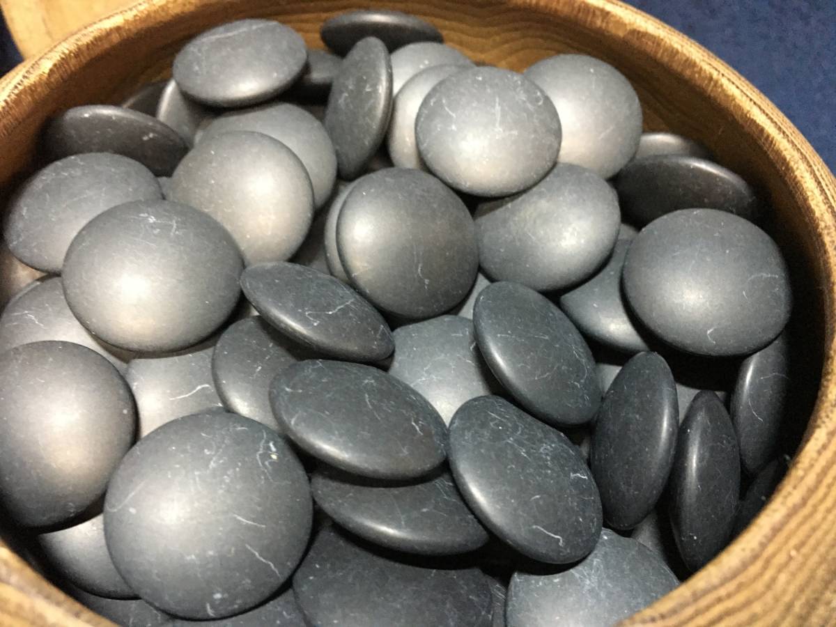 ☆良品☆ 碁石セット 肉厚 本蛤碁石 那智黒 碁笥 桐箱付き 碁石 碁笥