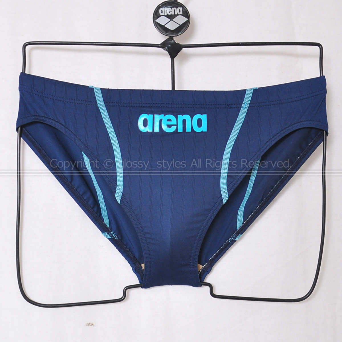 arena アリーナ 競泳 水着 競パン ブーメラン ビキニ パンツ グリーン FSA-3626 arena 競泳水着 フルダルUV メンズ 競パン/ブーメラン/ビキニ（WTEG）  - 競泳水着・水泳用品 専門店 - 通販スイムショップ - トムスポーツ arena Swim Brief 競泳水着 競パン M ネイビー/グリーン