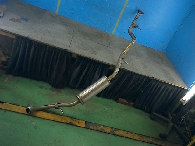 7kurudepa フリードプラス 6AA-GB7 エキゾースト センター マフラー パイプ LEB 18220-TRG-902 個人宅発送不可商品 [ZNo:03019226] 146667