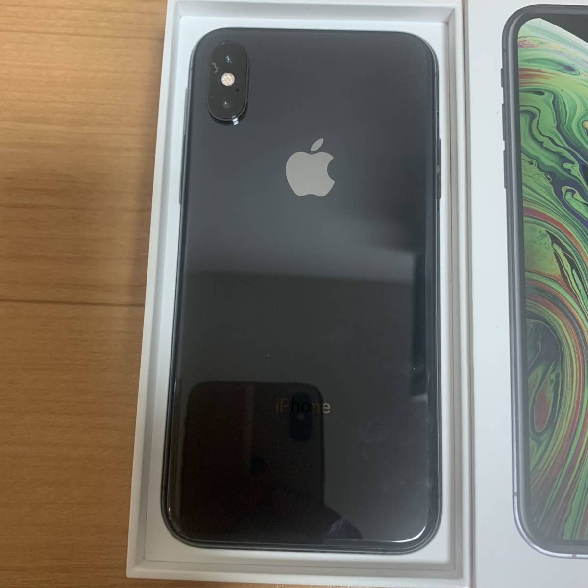 Apple iPhone XS 256GB ブラック 本体 スマホ SIMフリーSIMロック解除