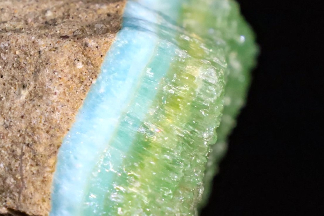 人気，品質保証 ☆砂金☆北海道新十津川町 総富地川産☆ 34粒 0.075g