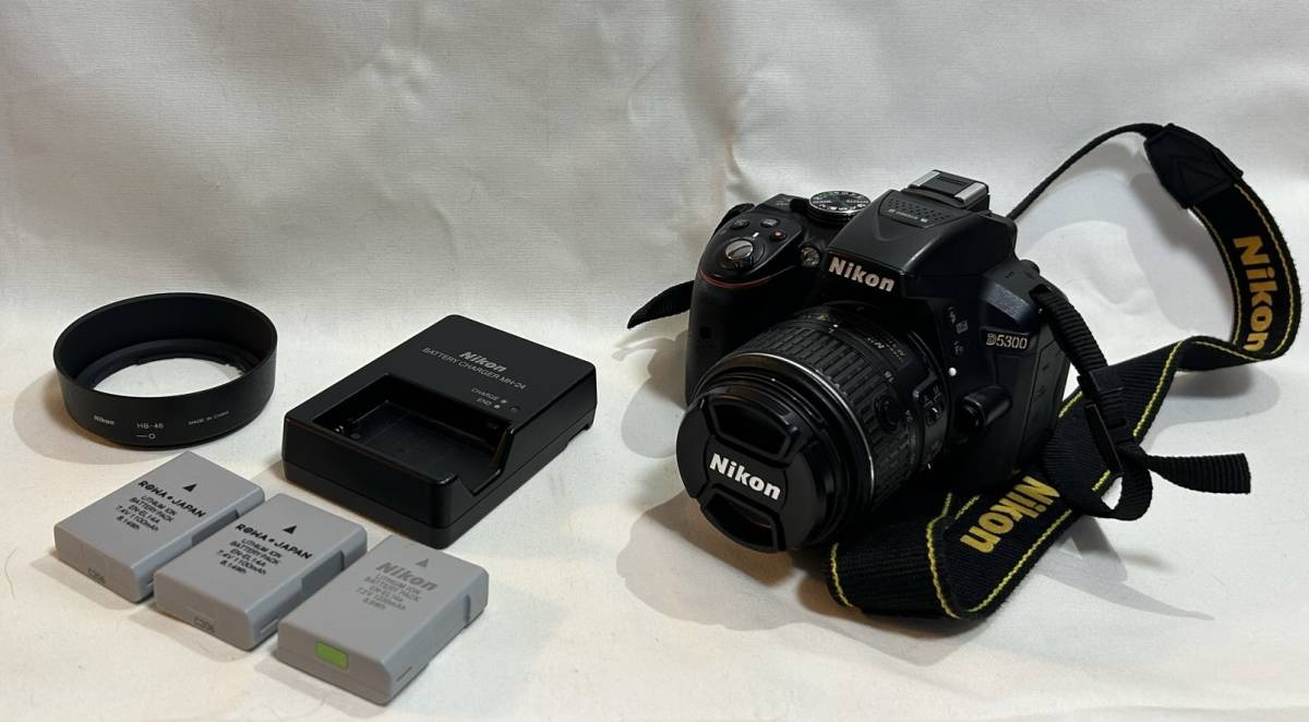 Nikon デジタル一眼レフカメラ D5300 18-55mm VR II 標準レンズキット ブラック +望遠レンズ+広角35ｍｍ　交換レンズ２個付き　 中古Nikon デジタル一眼レフカメラ D5300 18-55mm VR