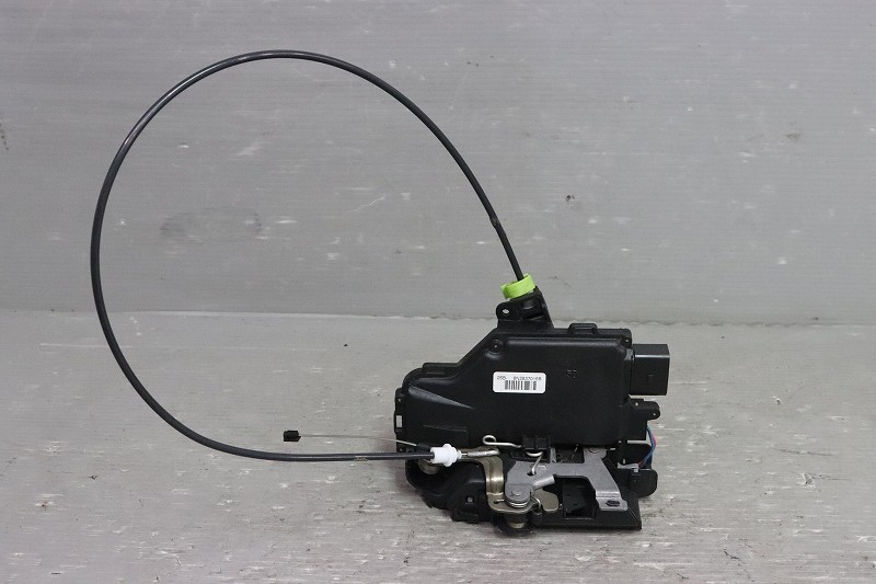 TT クーペ 右ハンドル 前期 8N A4 純正 破損無 取付OK 右 ドアロックアクチュエーター 26B-8N2837016B p039957(アウディ用)｜売買されたオークション情報、yahooの商品情報をアーカイブ公開 - オークフ アウディ用