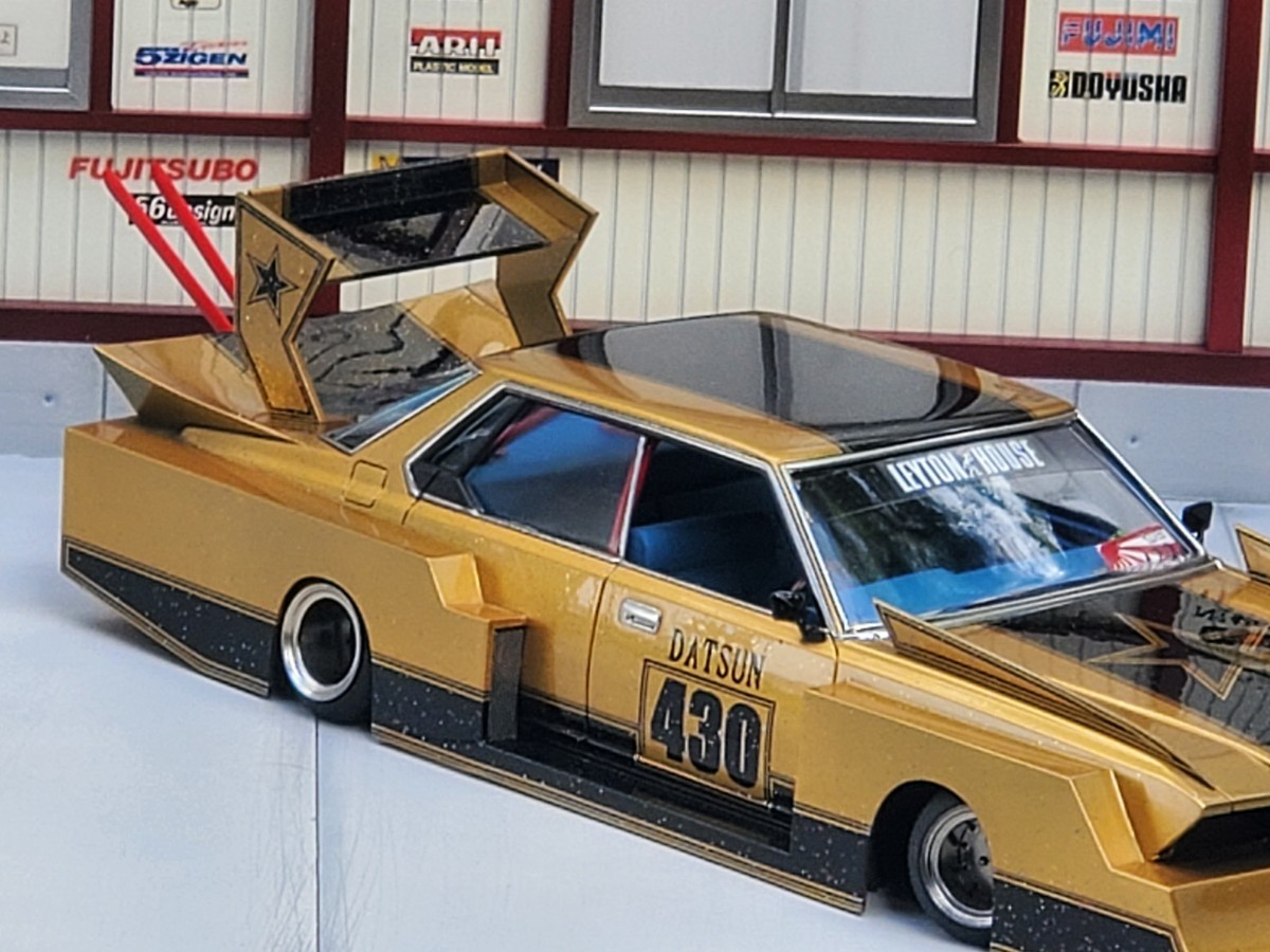 アオシマ1/24街道レーサー430セドリック フルシルエット完成品(完成品