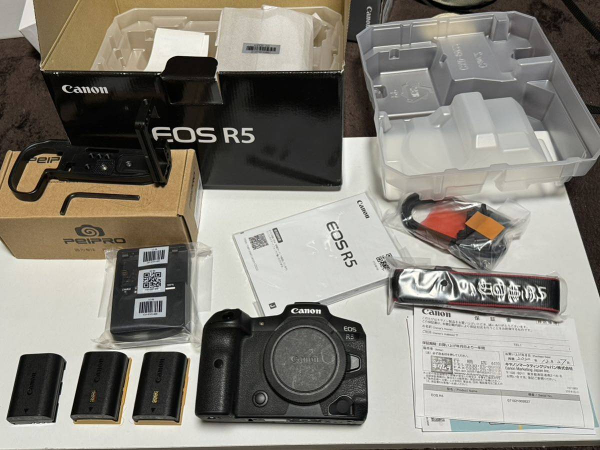 美品 Canon キャノン EOS R5 ボディ フルサイズ ミラーレス EOS Canon R5 ボディ [4500万画素 EOSR5 ミラーレス一眼カメラ