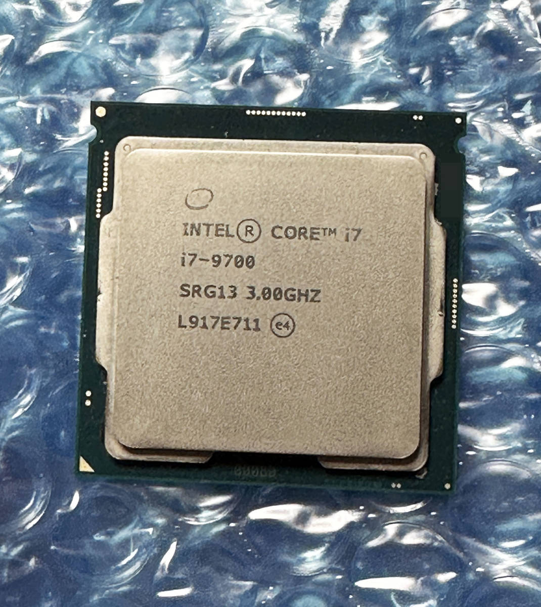 【第9世代・動確済】 Intel Core i7-9700 SRG13 3.00GHz TB時4.70GHz 8