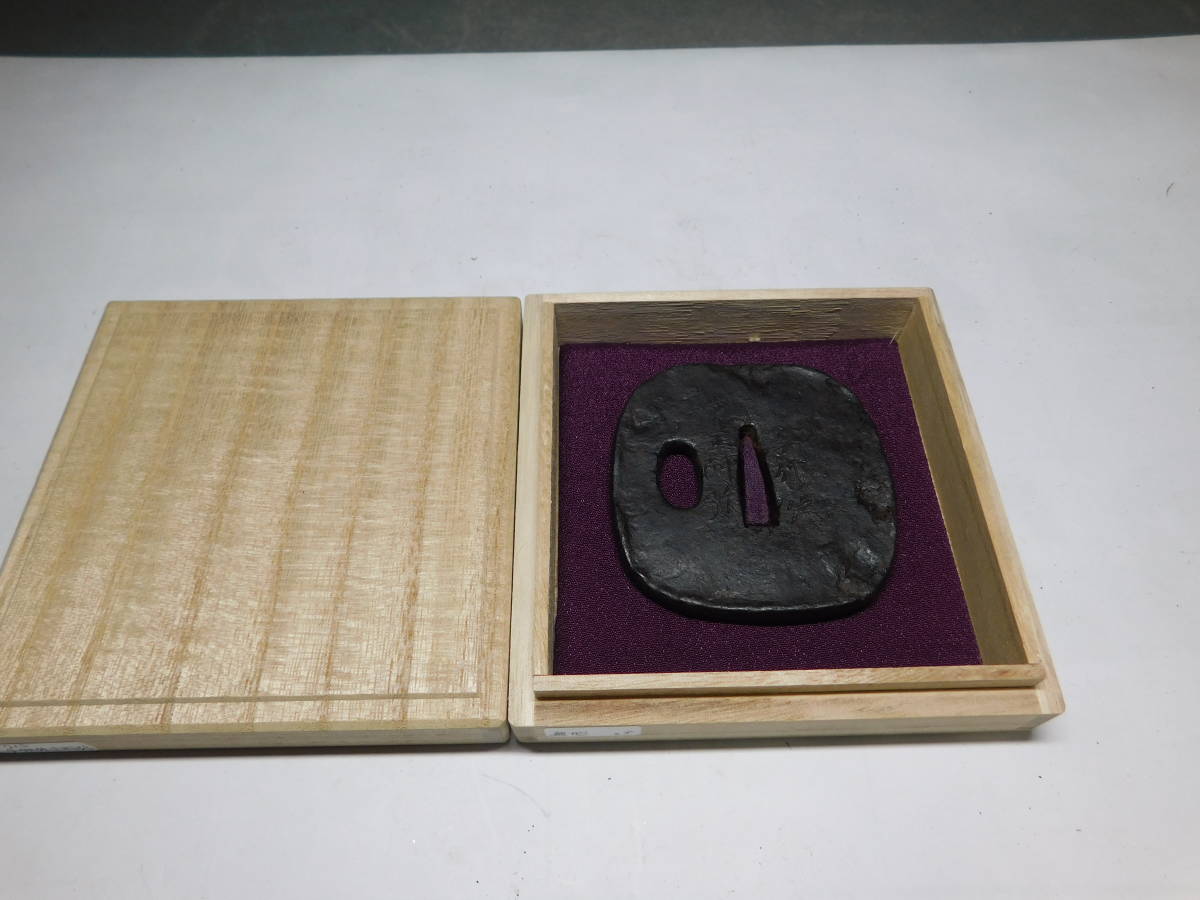 岡黒 稀少 初だし品 時代 鉄鍔 正阿弥 在銘 珍品 売り切り NO4