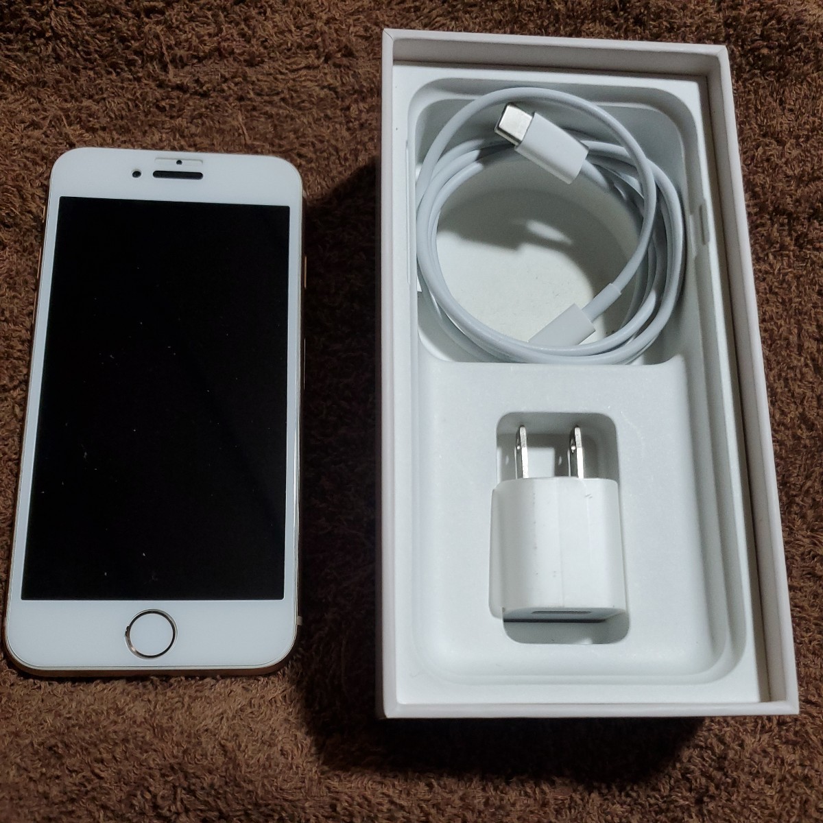 iPhone 8 256GB ゴールド 海外版 ジャンク 純正バッテリー 98% iPhone8